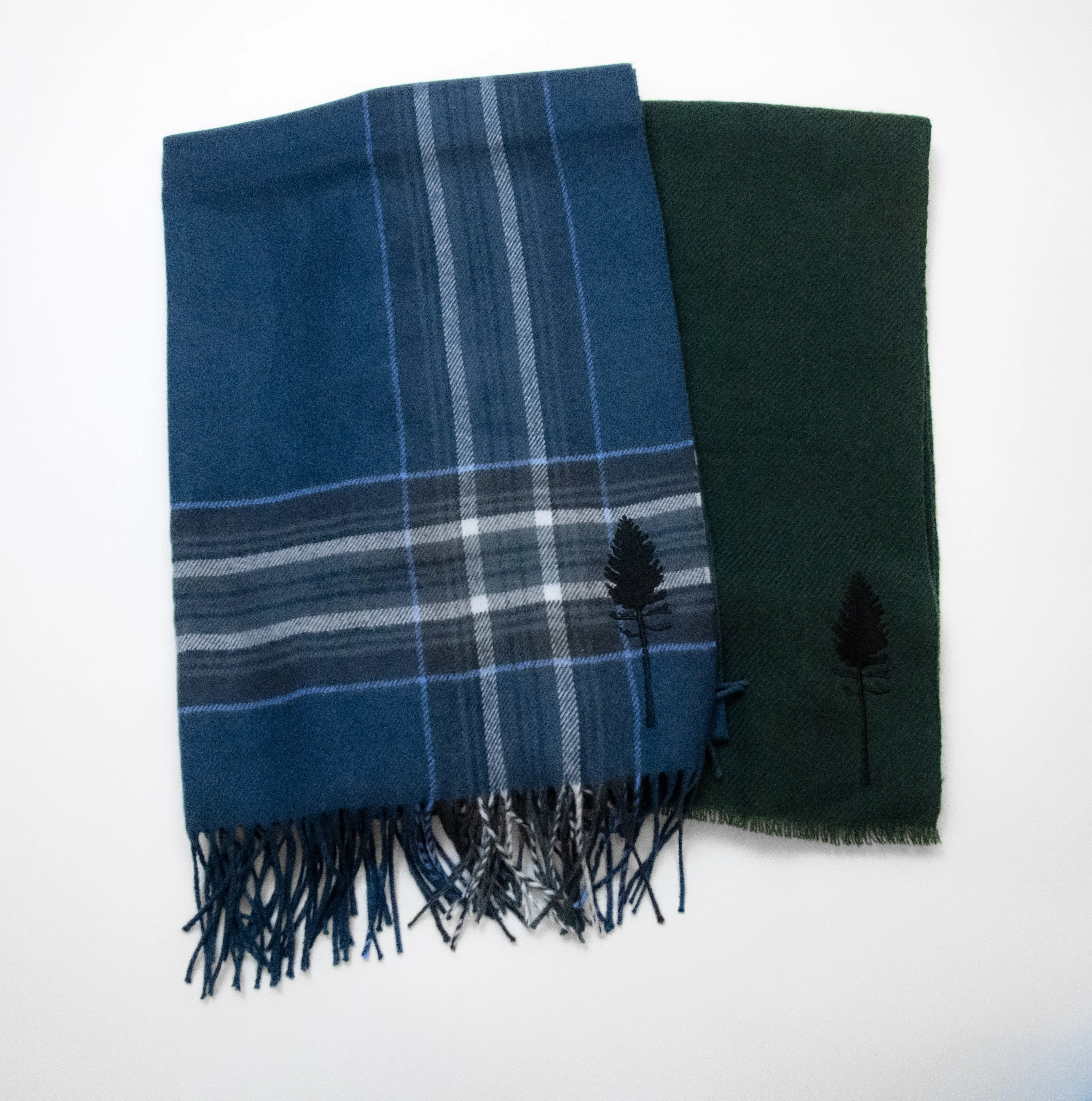 1876 | The Sterling Scarf