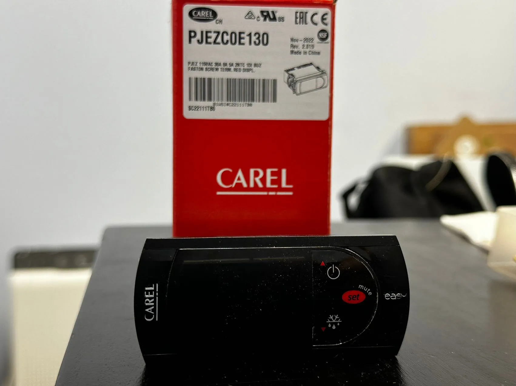 CAREL DIGTAL CONTROLLER PJEZC0E130