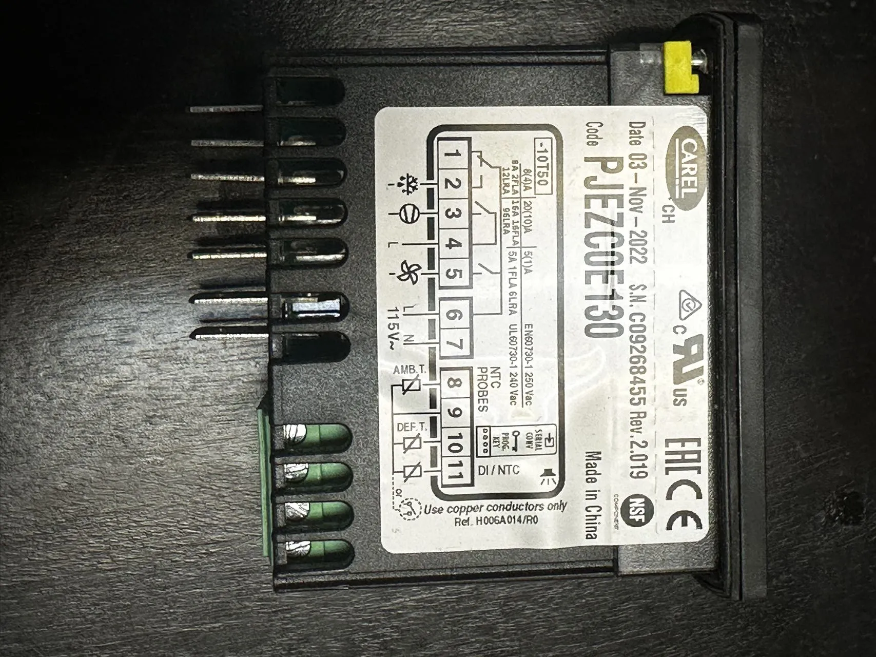 CAREL DIGTAL CONTROLLER PJEZC0E130