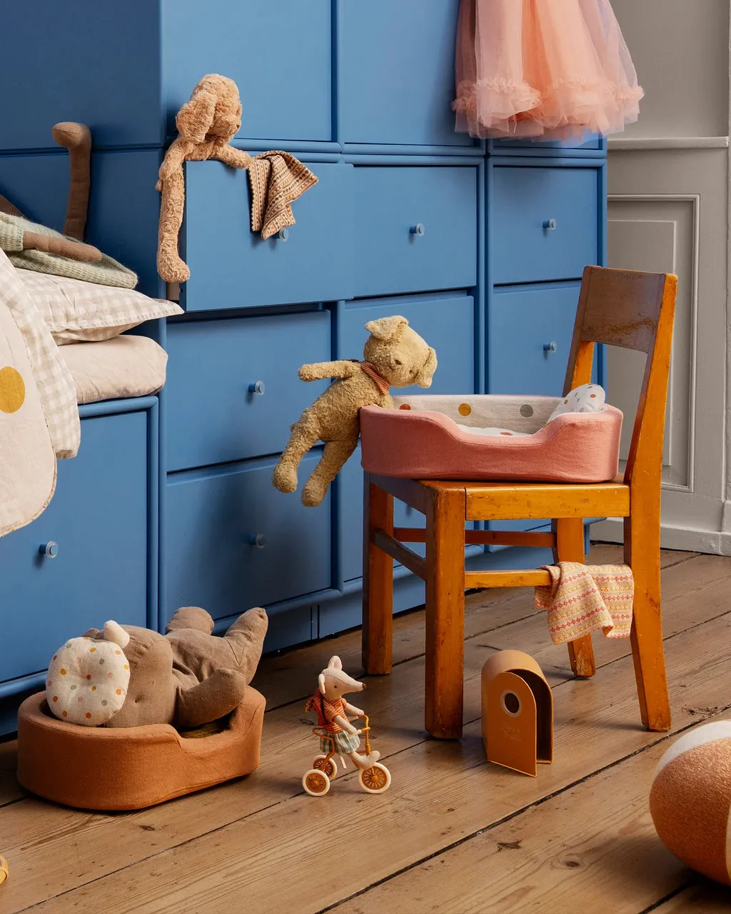 Dog Basket - Coral