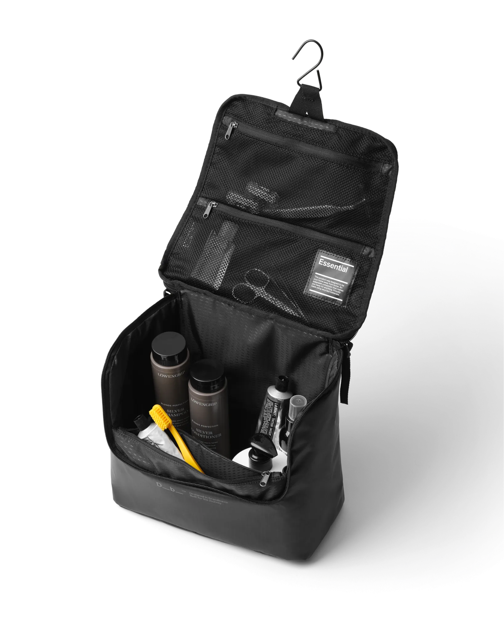 Essential Washbag M Black Out
