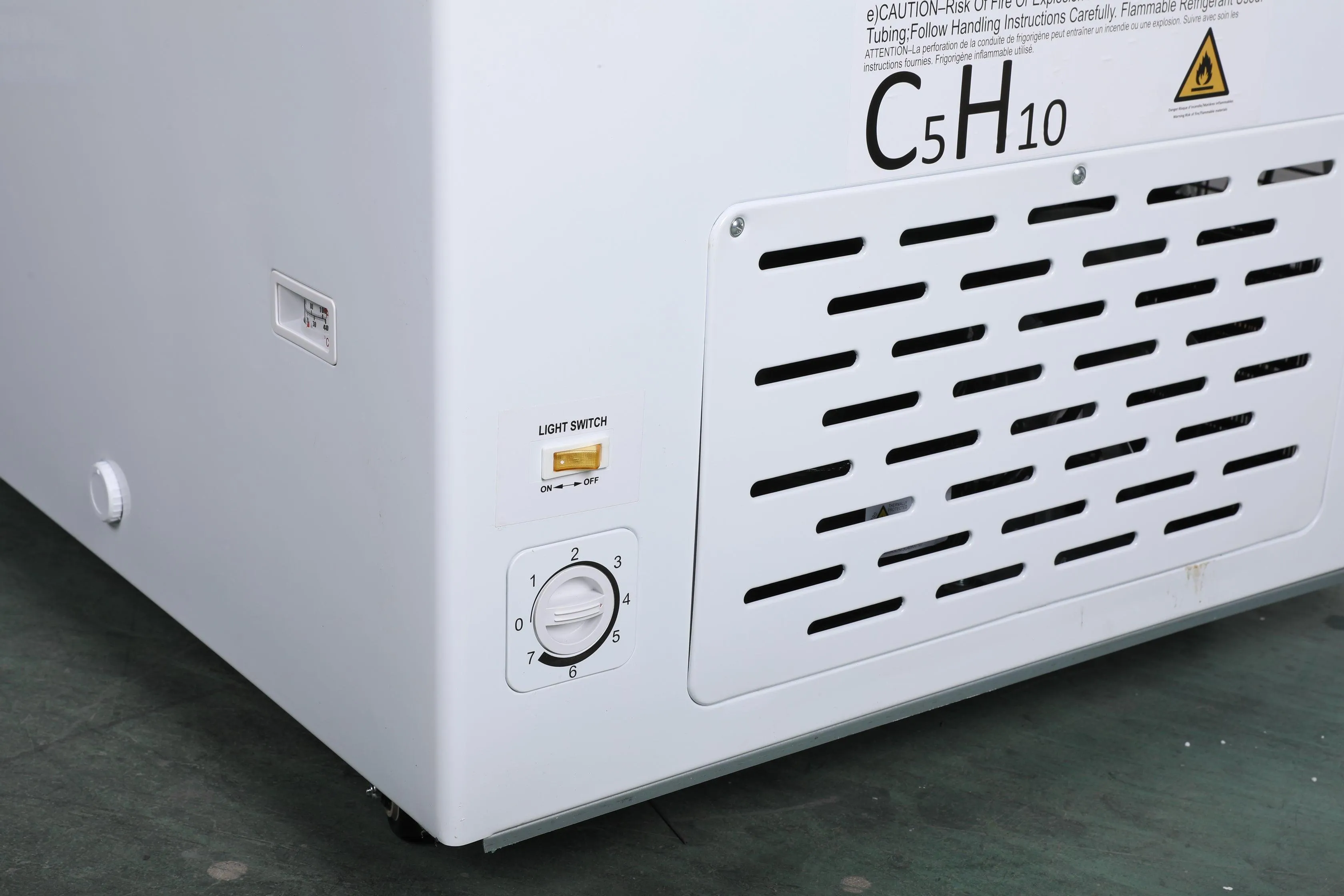 FDF12.4CF 41'' Width Horizontal Display Island Freezer - Nafcool™ Commercial Freezer Icecream, frozen food, Ice bag