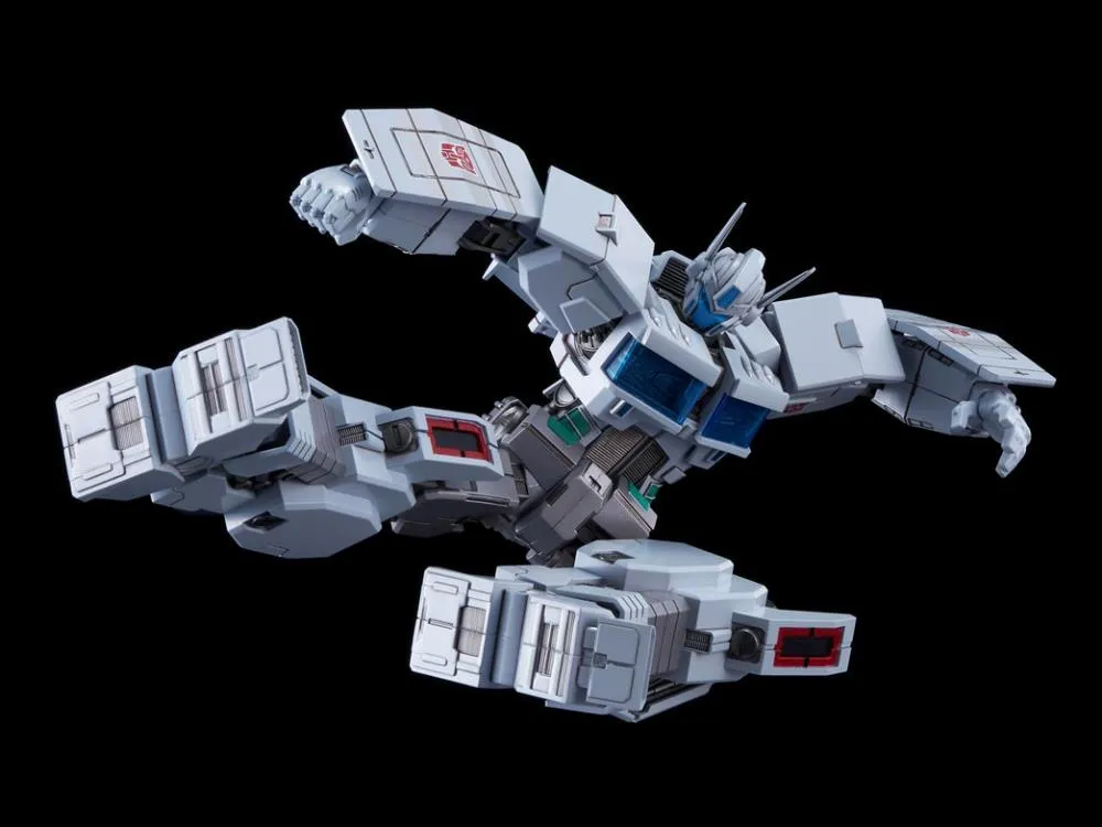 Flame Toys Furai Model Transformers Ultra Magnus IDW Ver. Model Kit