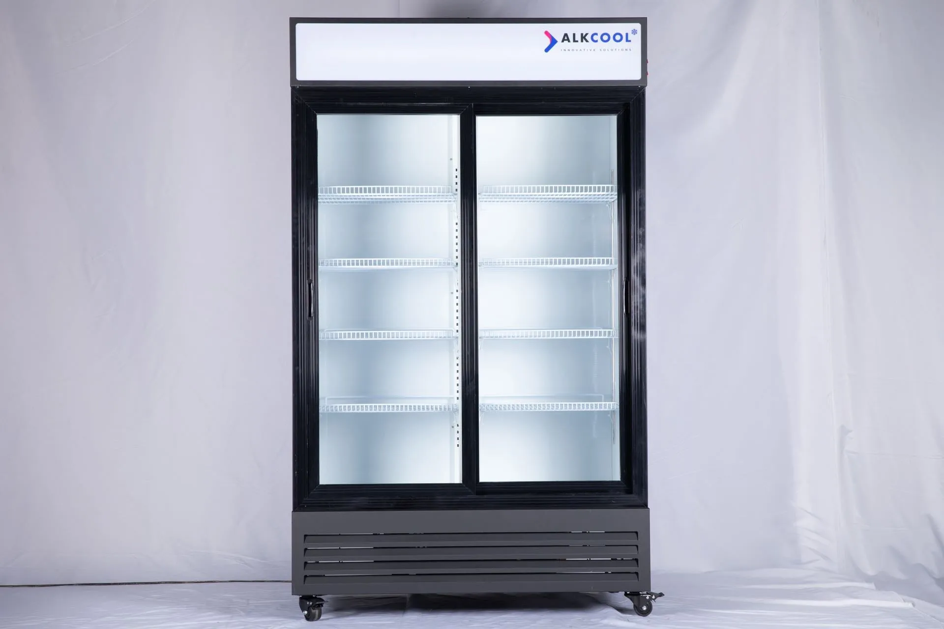GDR47(S) ‎47.2'' Width Two Section Sliding Glass Door Merchandiser Refrigerator