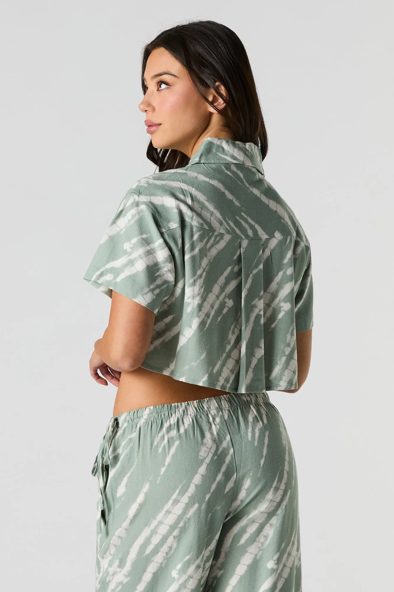 Linen-Blend Cropped Button-Up Short Sleeve Top