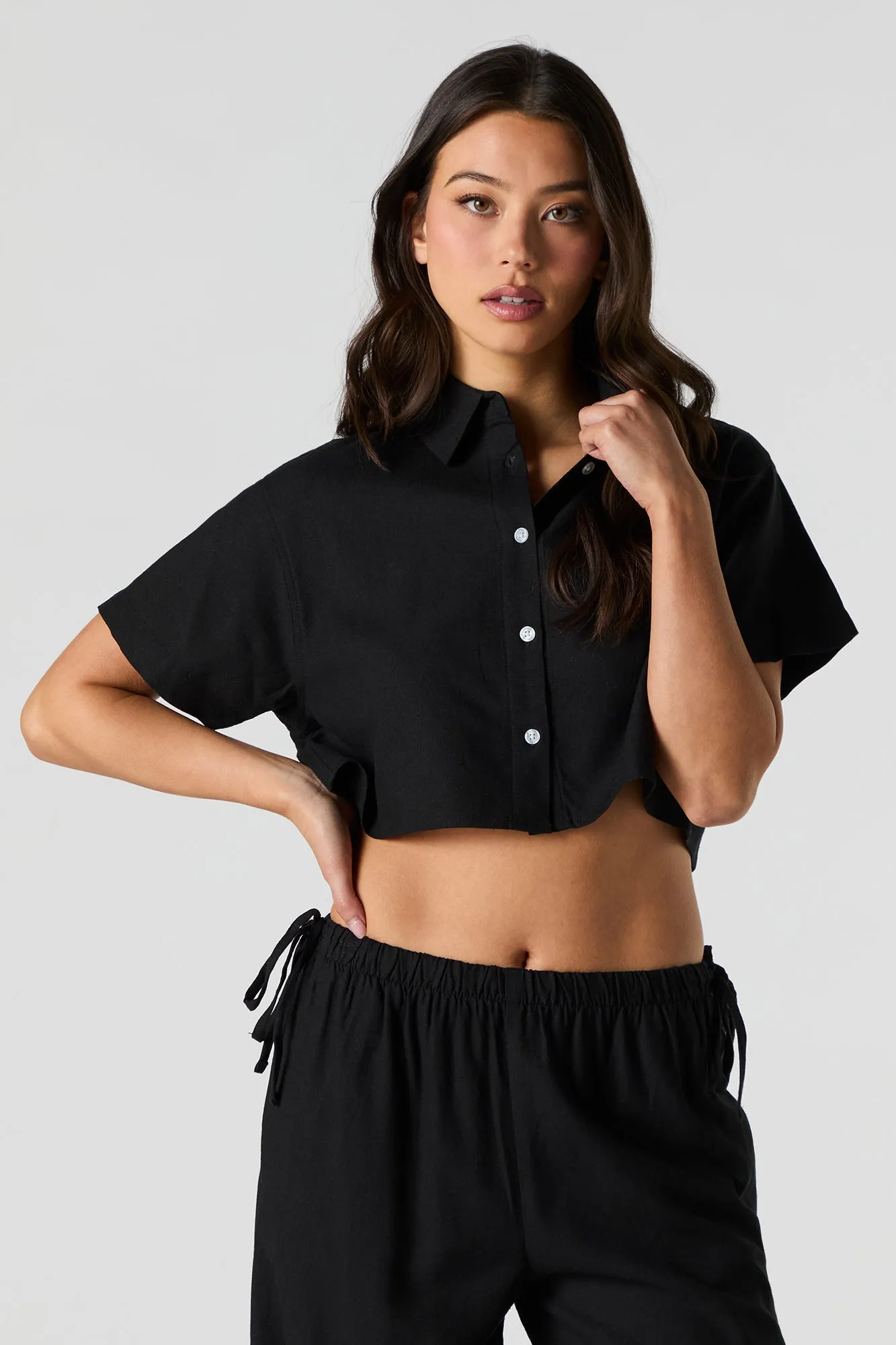 Linen-Blend Cropped Button-Up Short Sleeve Top