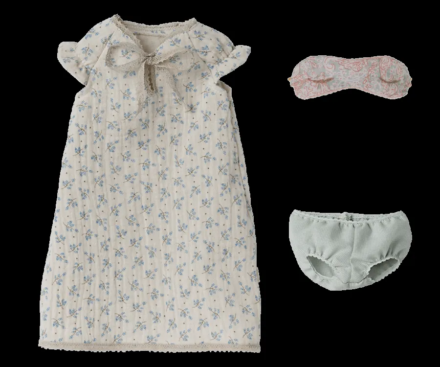 Maxi Mouse, Nightgown