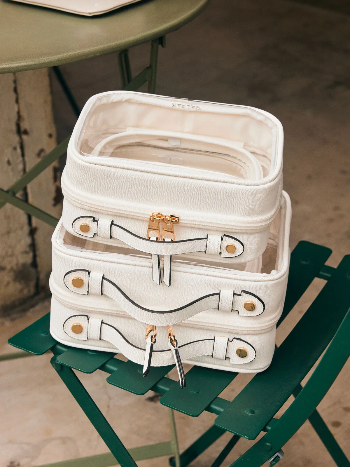 Medium Clear Cosmetics Case