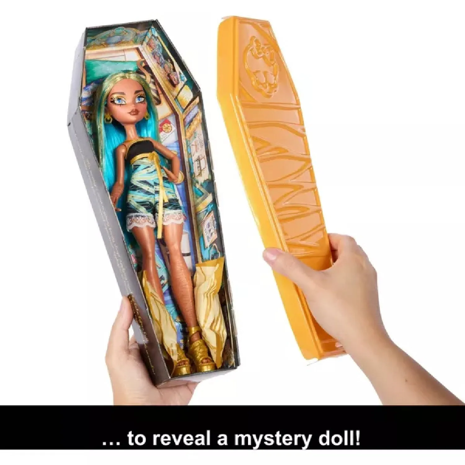 Monster High HYV64 9.85 Inch Buried Secrets Surprise Dolls with Cozy Creepover Theme