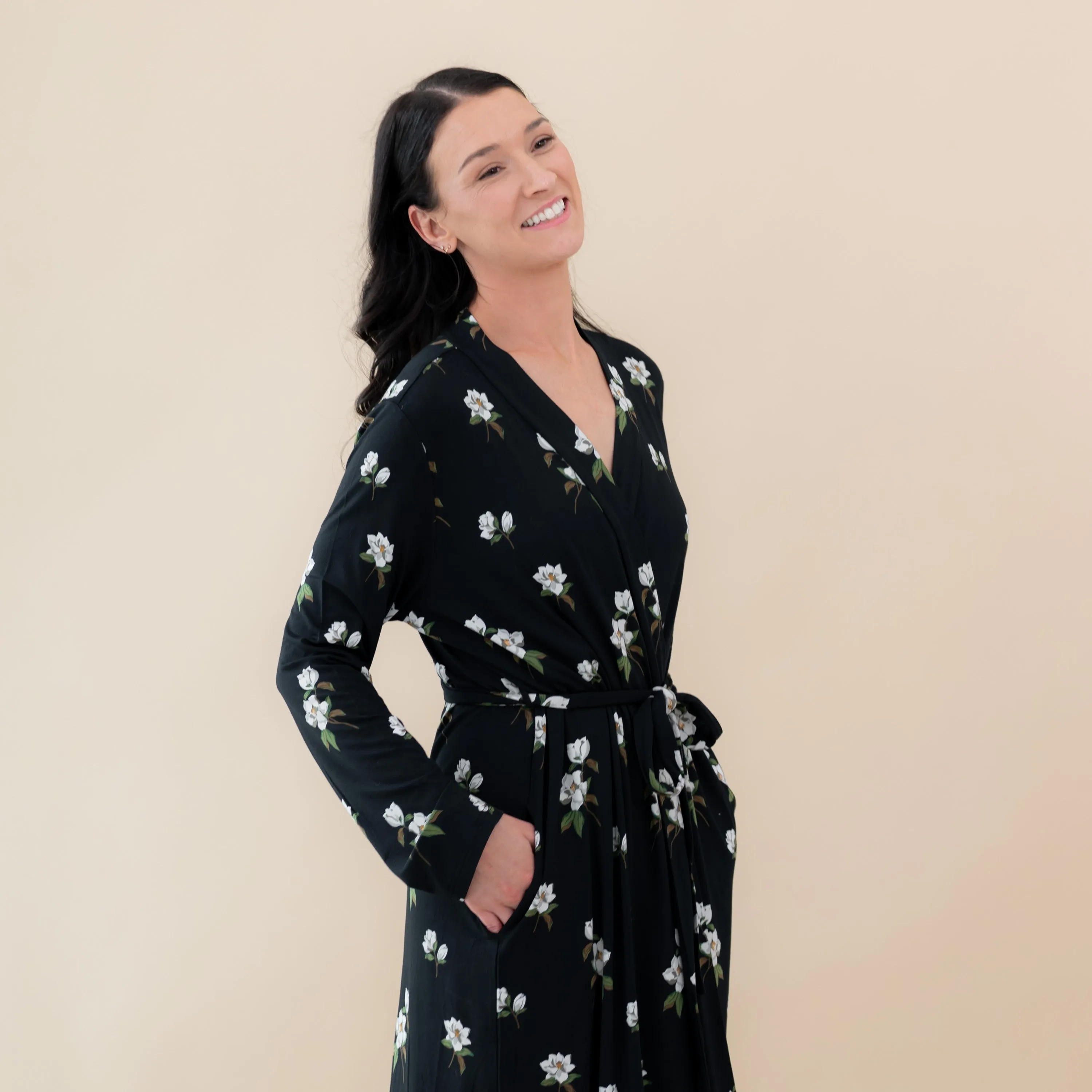 Women’s Lounge Robe in Big Midnight Magnolia